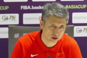 郭士强此前：我不会给自己和队员打分，中国男篮所有人都非常辛苦努力