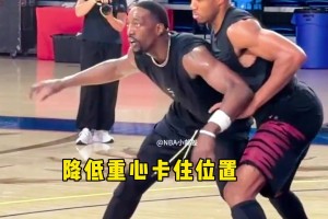 联动起来了~威少和李梦合拍手势舞视频